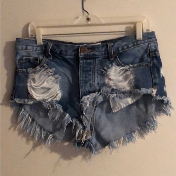 One Teaspoon Shorts - Picture 2 of 5